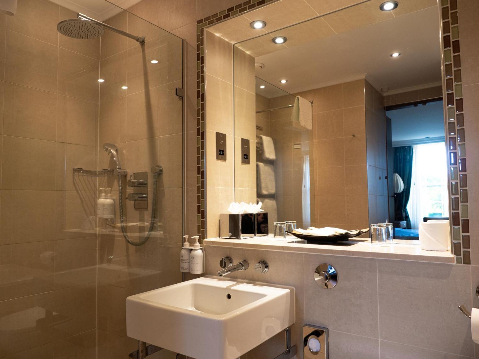 Luxury Double Room-Garden Wing