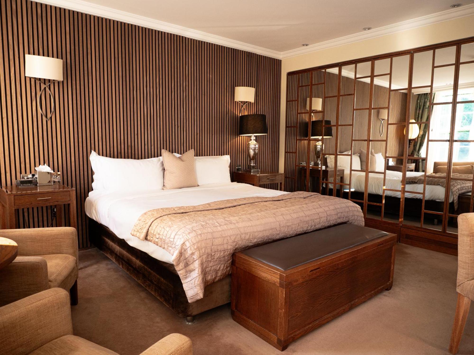 Luxury Double Room-Garden Wing