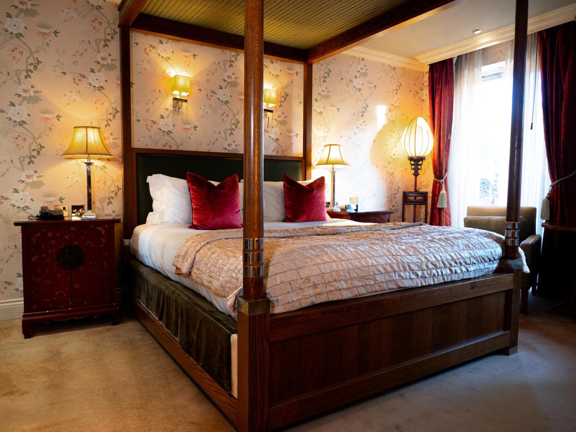 Luxury Double Room-Garden Wing