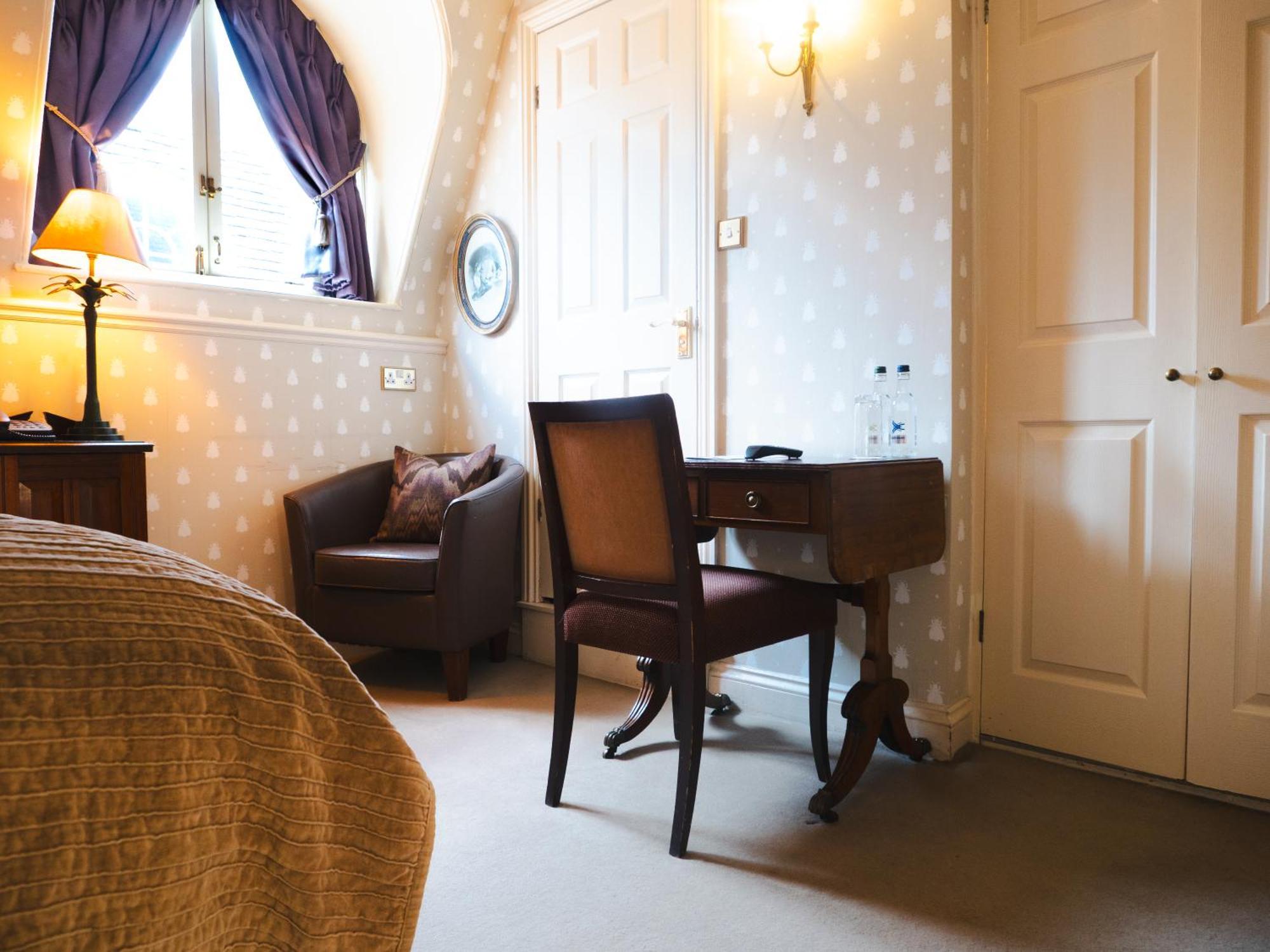 Deluxe Single Room