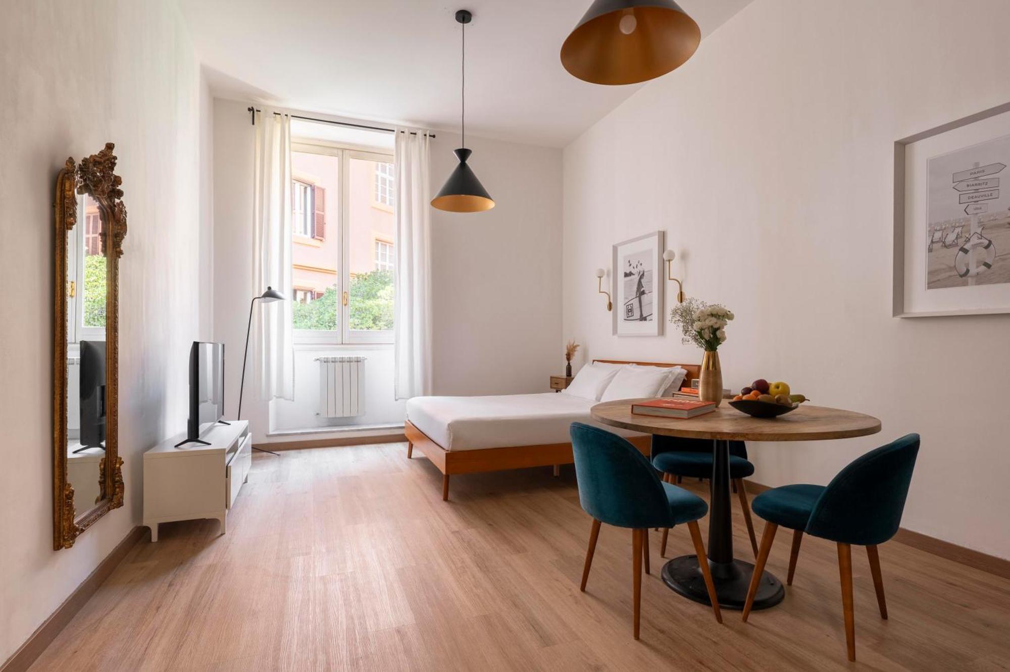 Studio Apartment