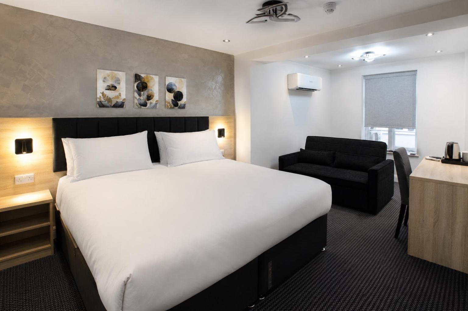 Classic Triple Room