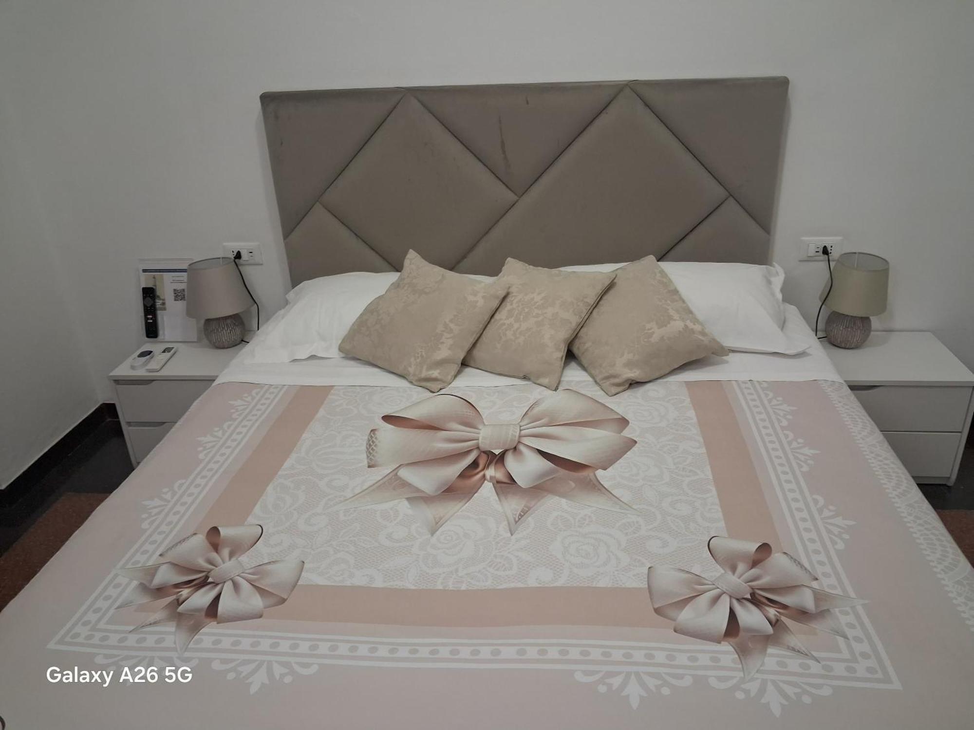 Double Room Private Bathroom