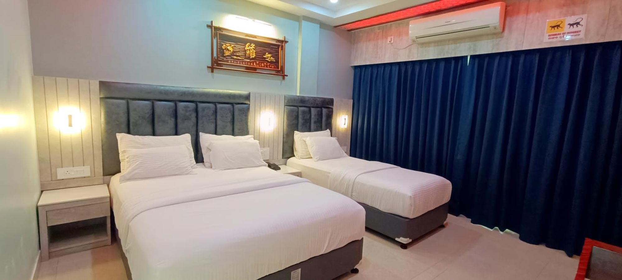 Deluxe Triple Room