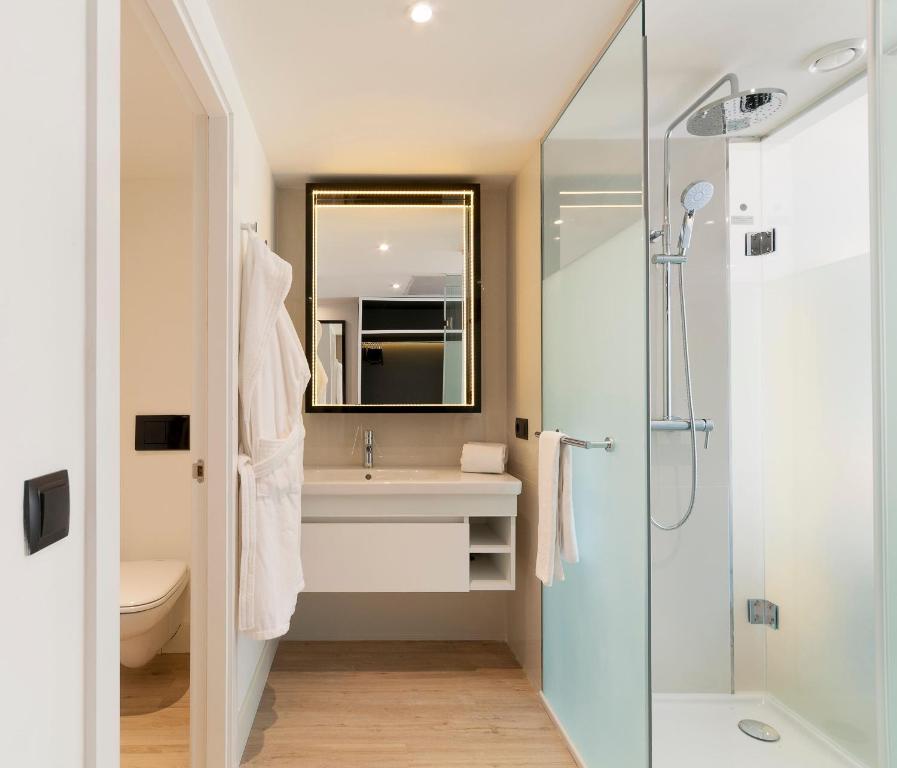 Habitación Innside Premium con balcón