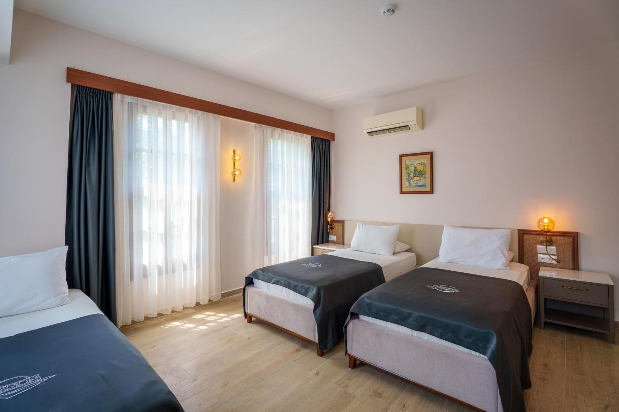 Triple Room City View