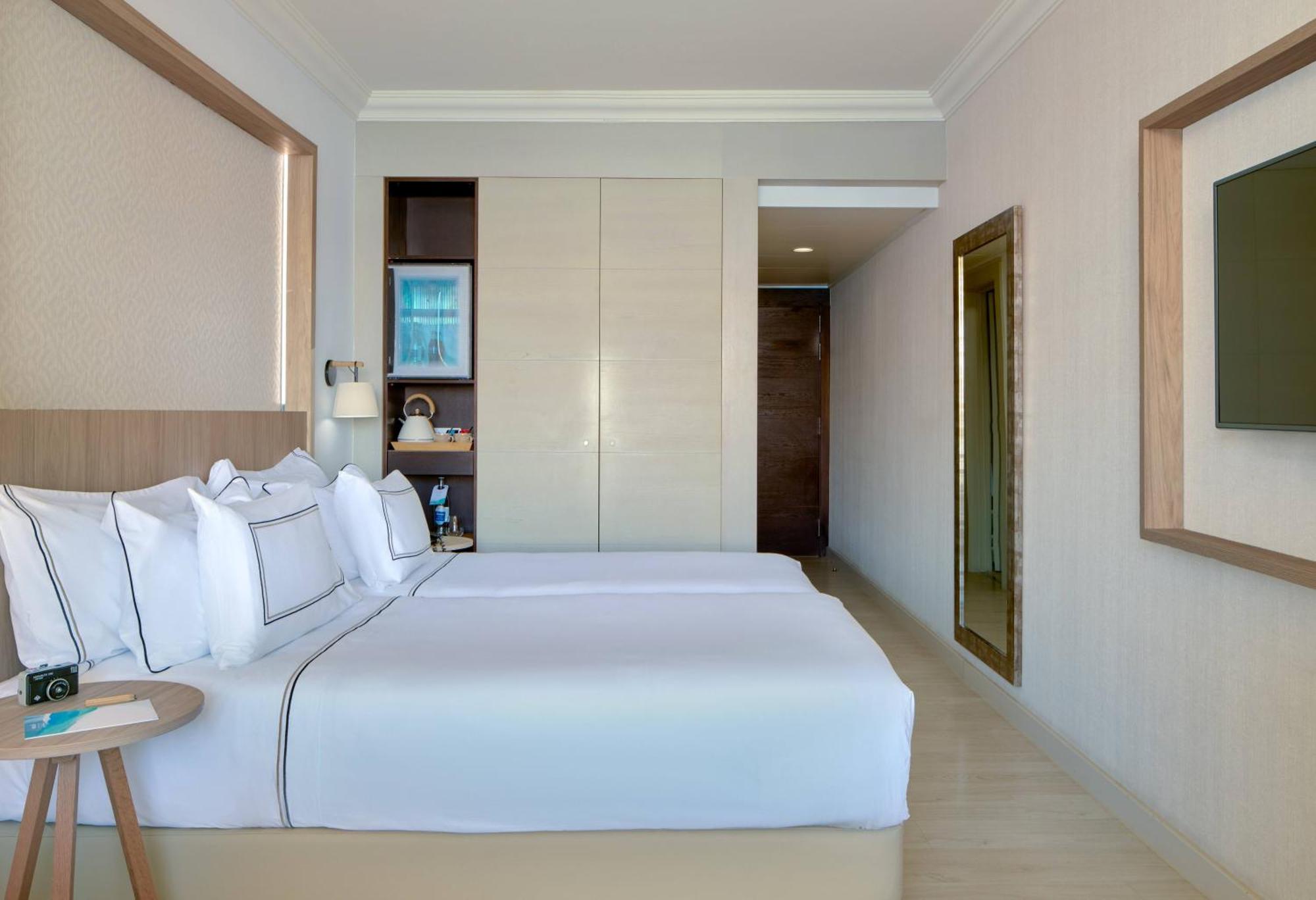 Quarto Familiar Superior com Vista Mar Frontal