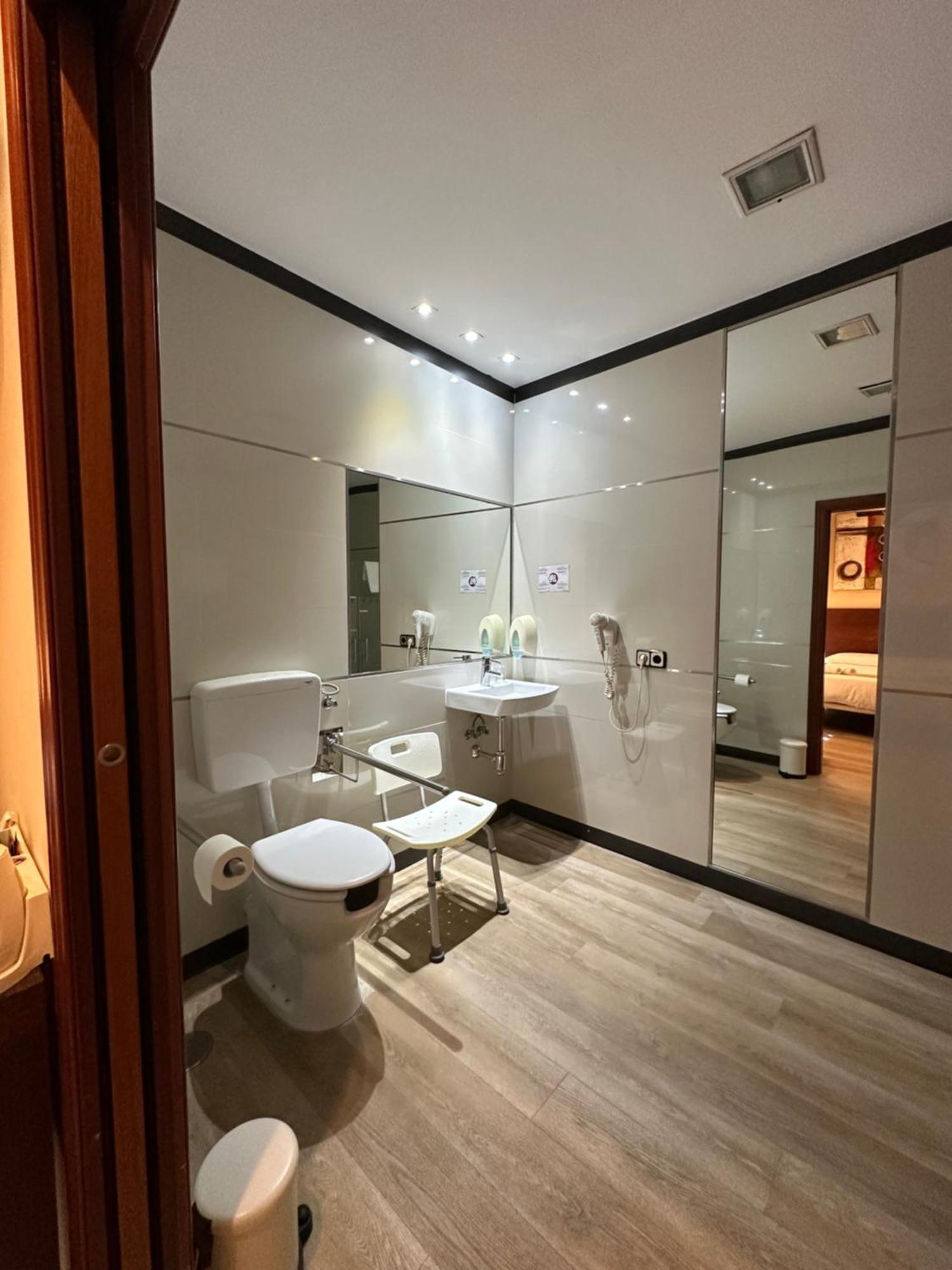 Queen Room Disability Access