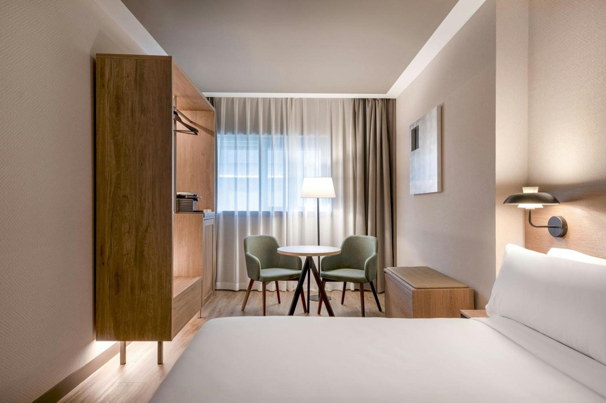 Standard Plus King Room