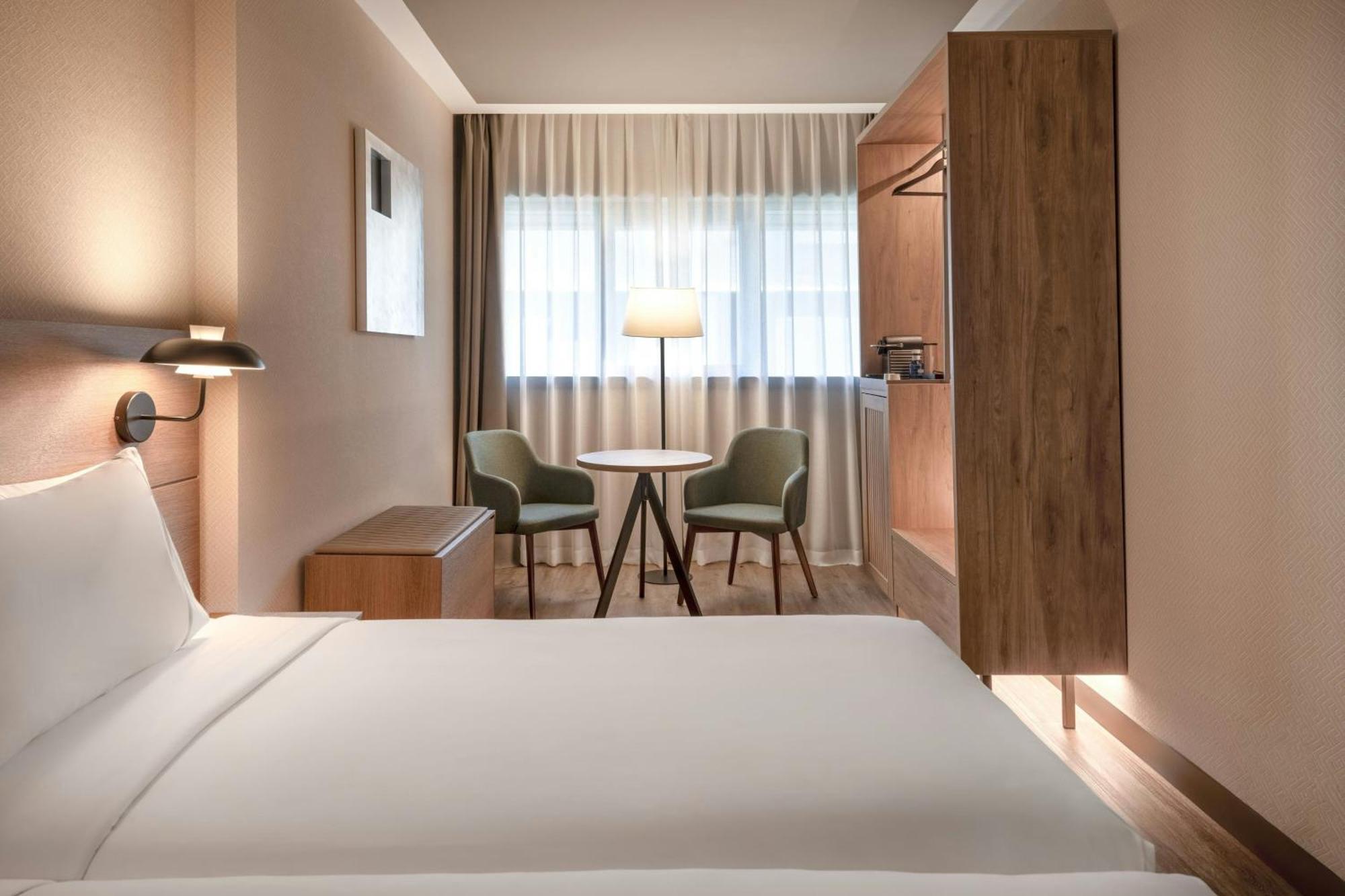 Standard Plus Twin Room