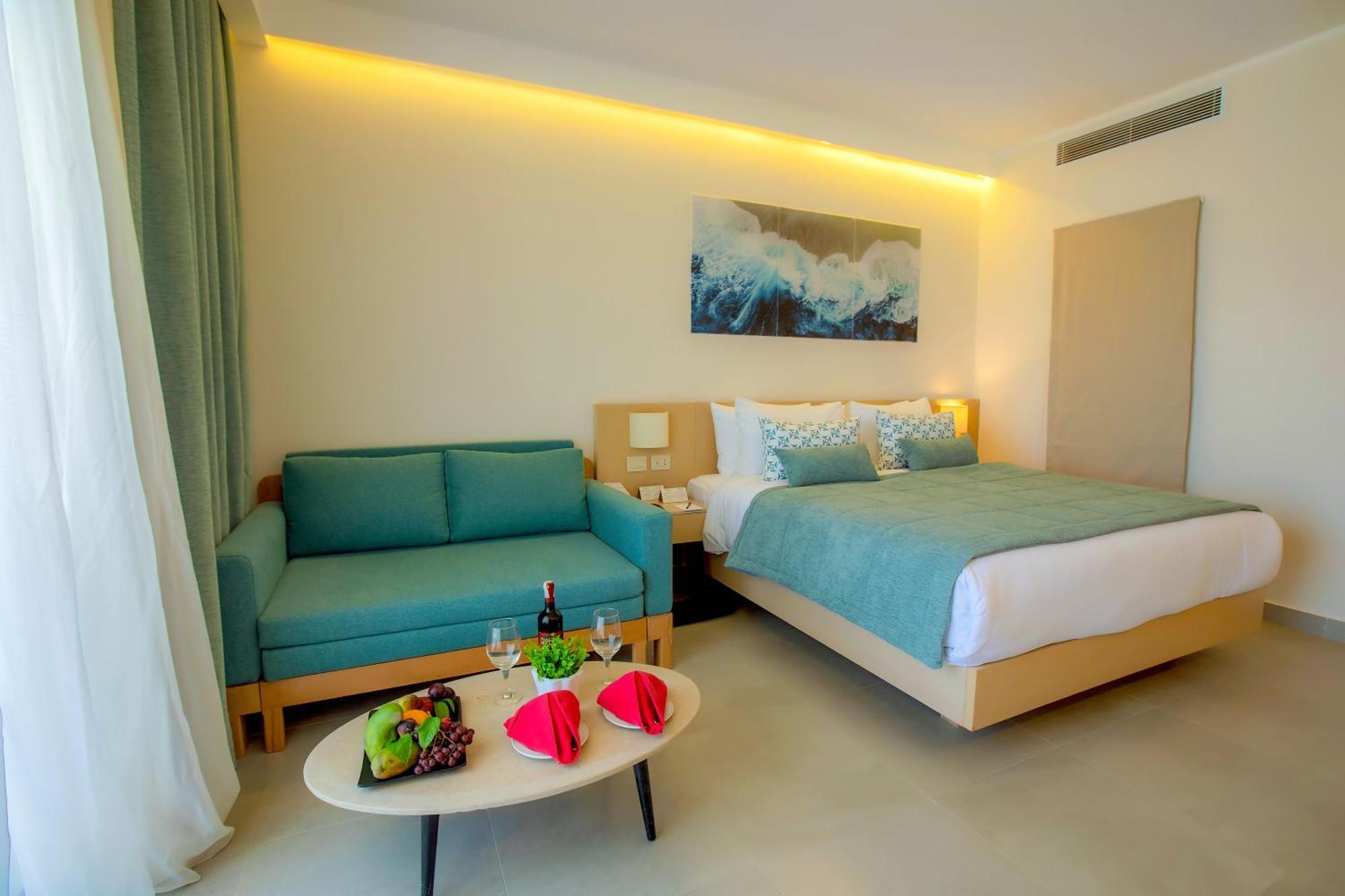 Family Bunk Bed Waterpark View