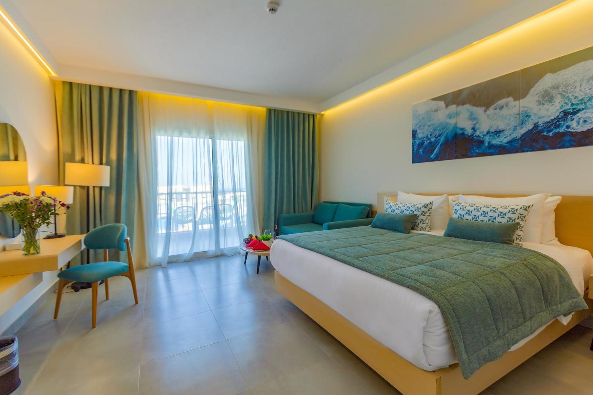 Family Bunk Bed Waterpark View