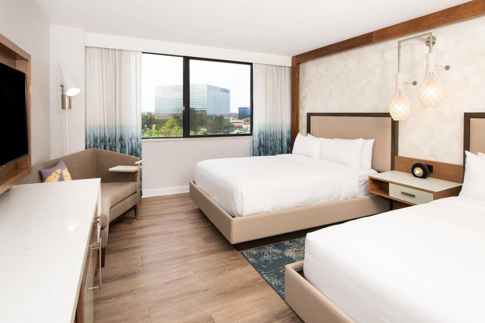 Queen Room Two Queen Beds Hearing Accessible