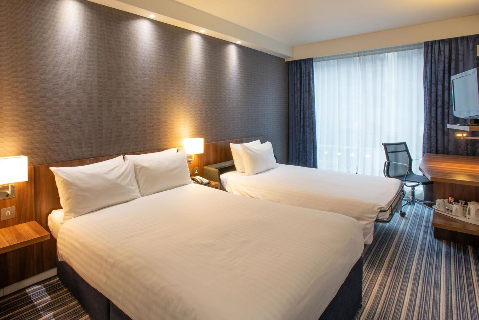 Standard Double Room Sofa Bed Hot