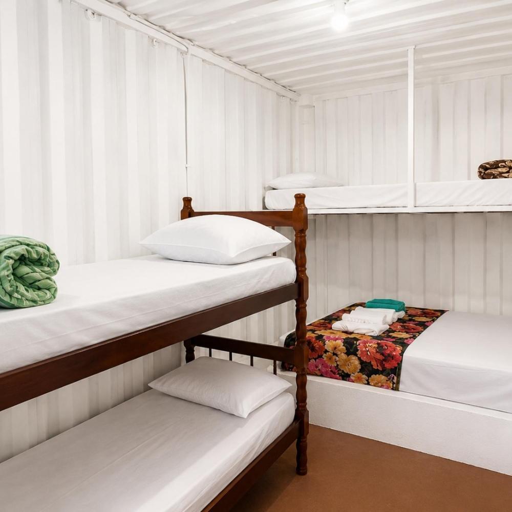 Simple Suite Container