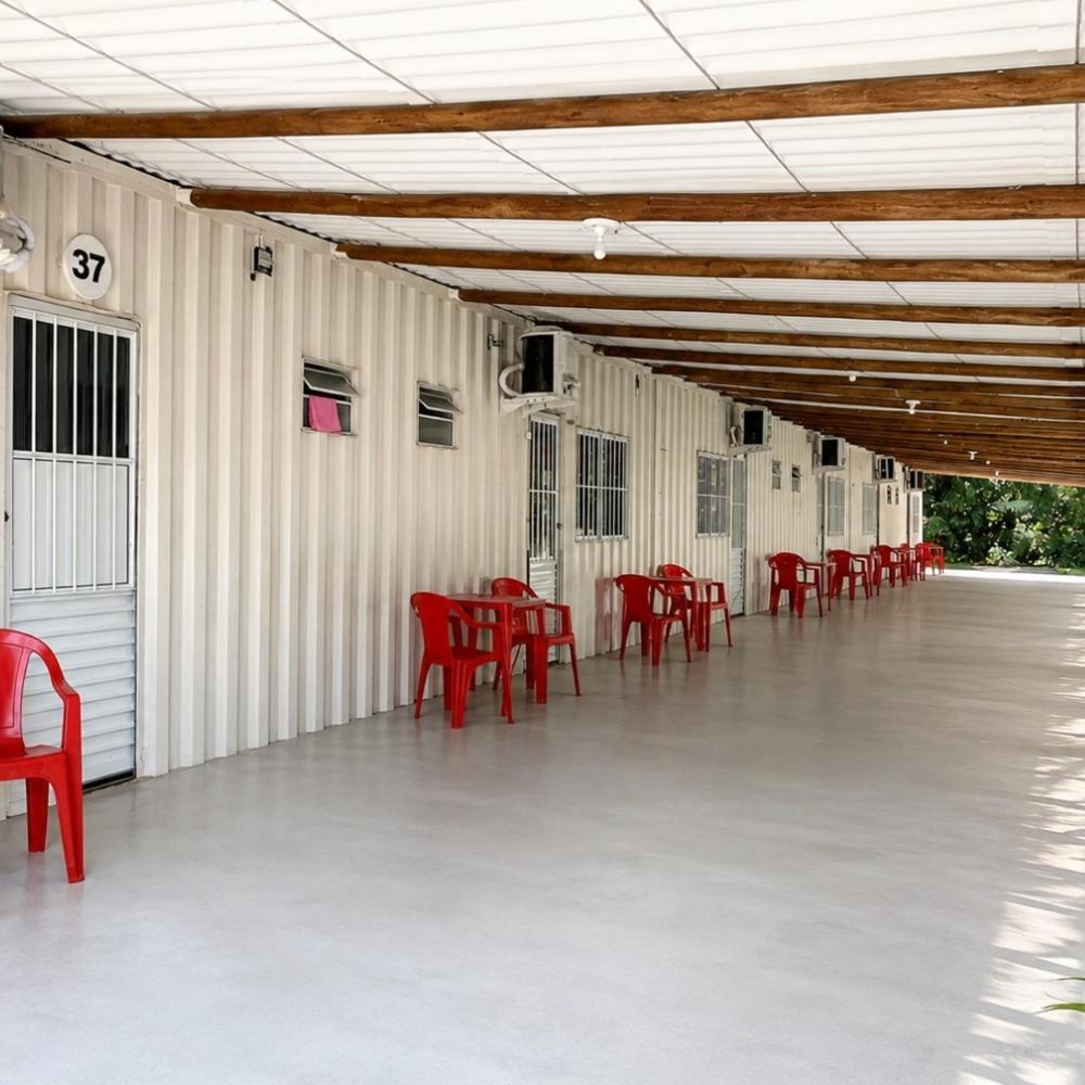 Simple Suite Container