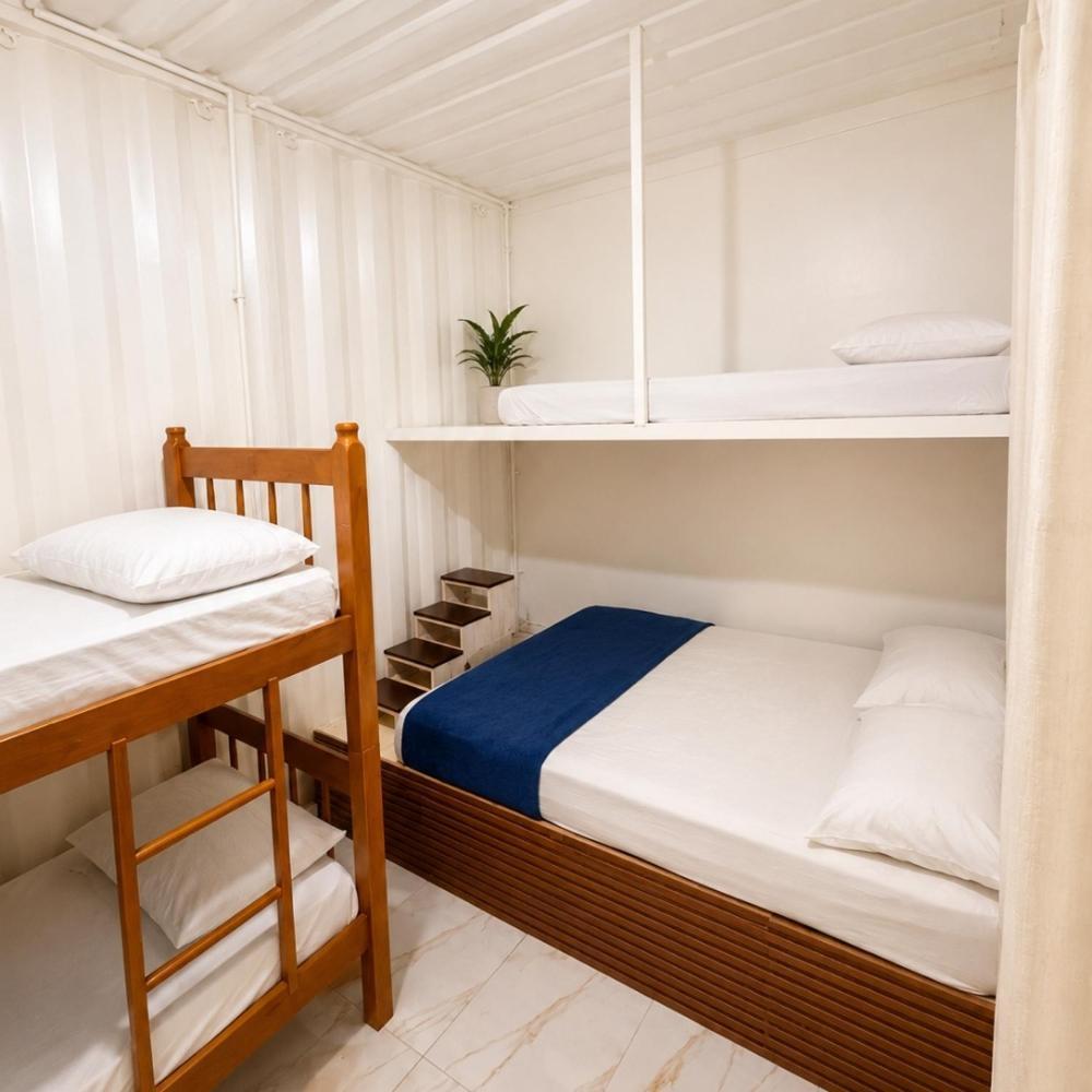 Simple Suite Container