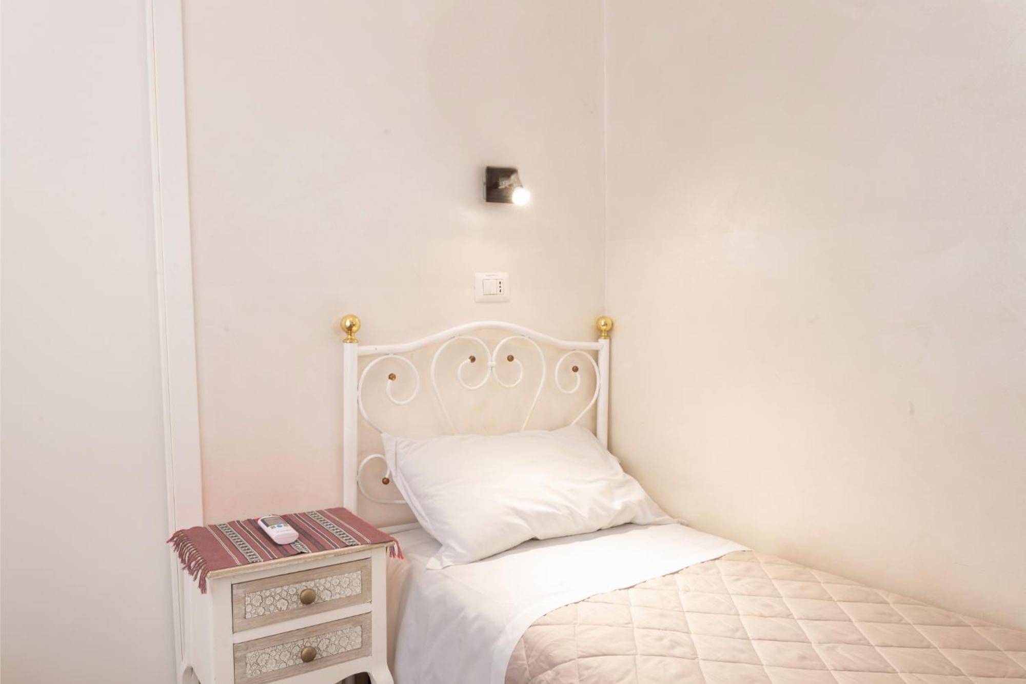 Economy Single Room