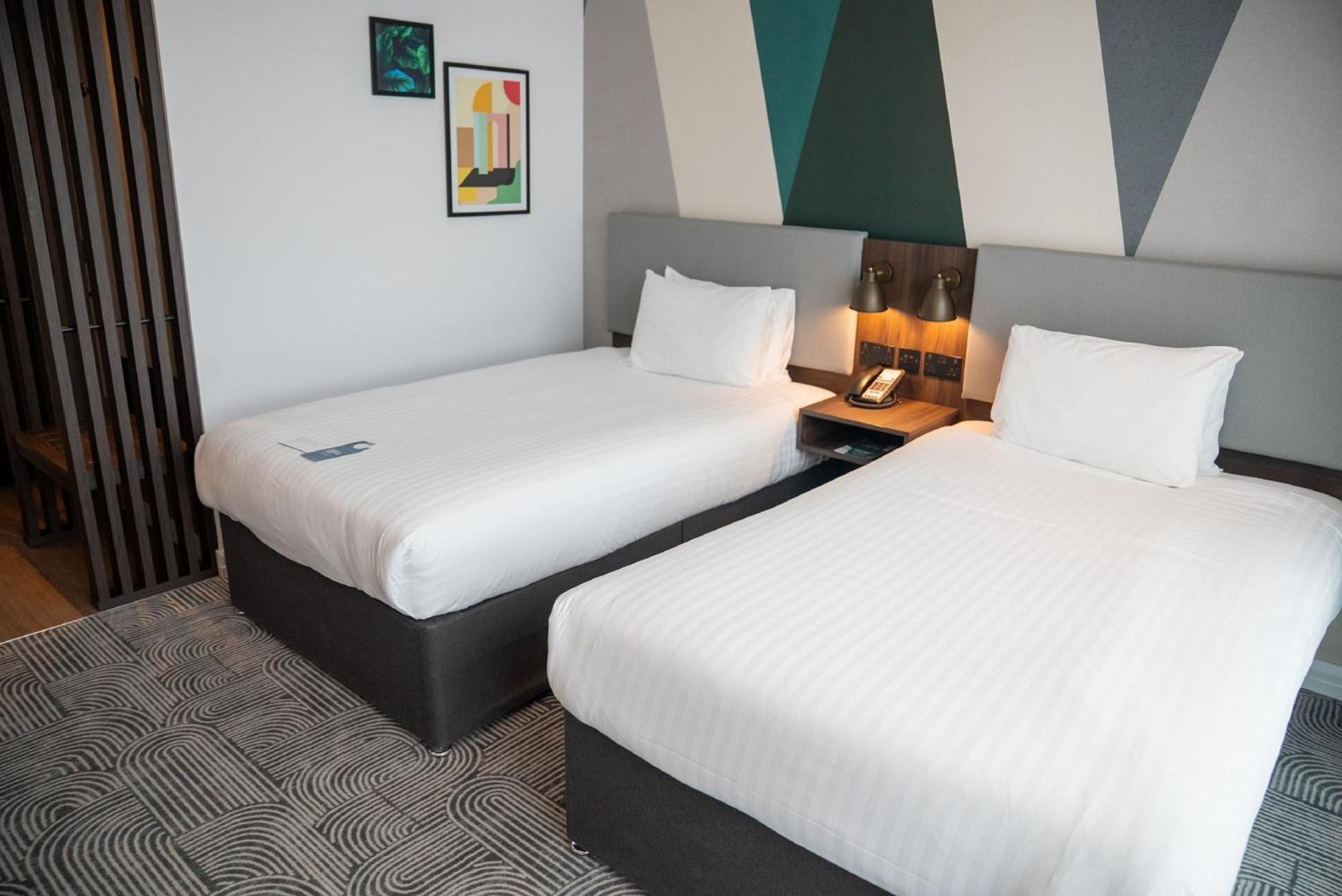 Quarto Standard com 2 Camas de Solteiro