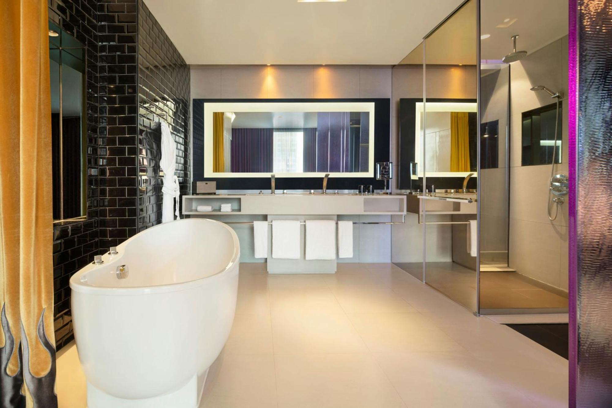 Two-Bedroom Interconnecting Suite