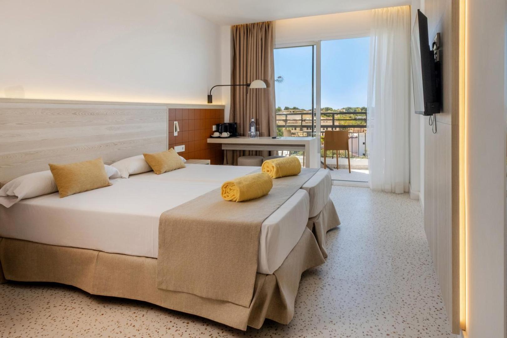 Superior Twin Room Sea View