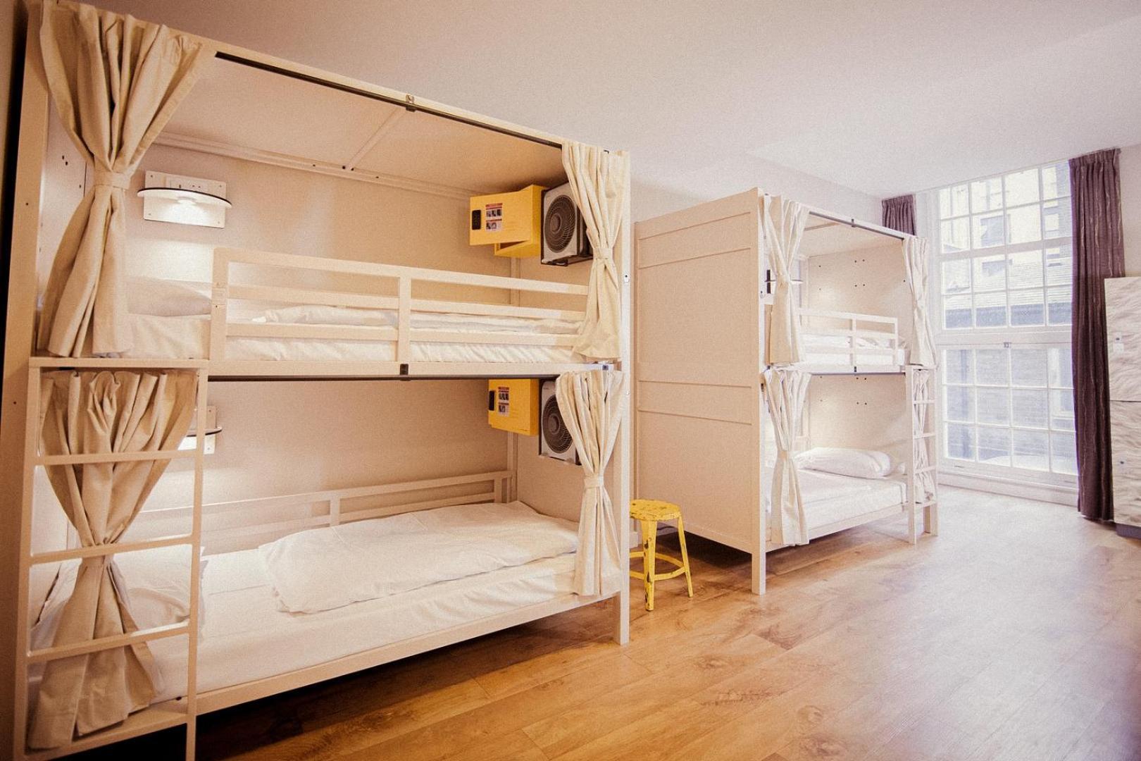 Bed 8-Bed Mixed Dormitory Room