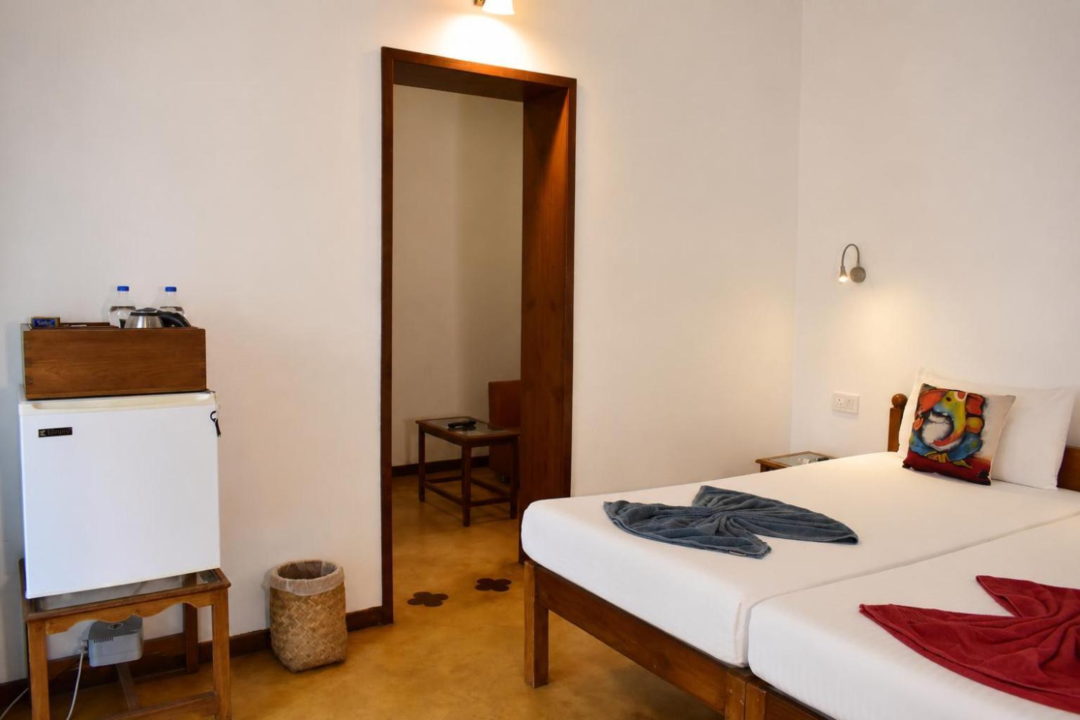 Standard Twin Bed Room