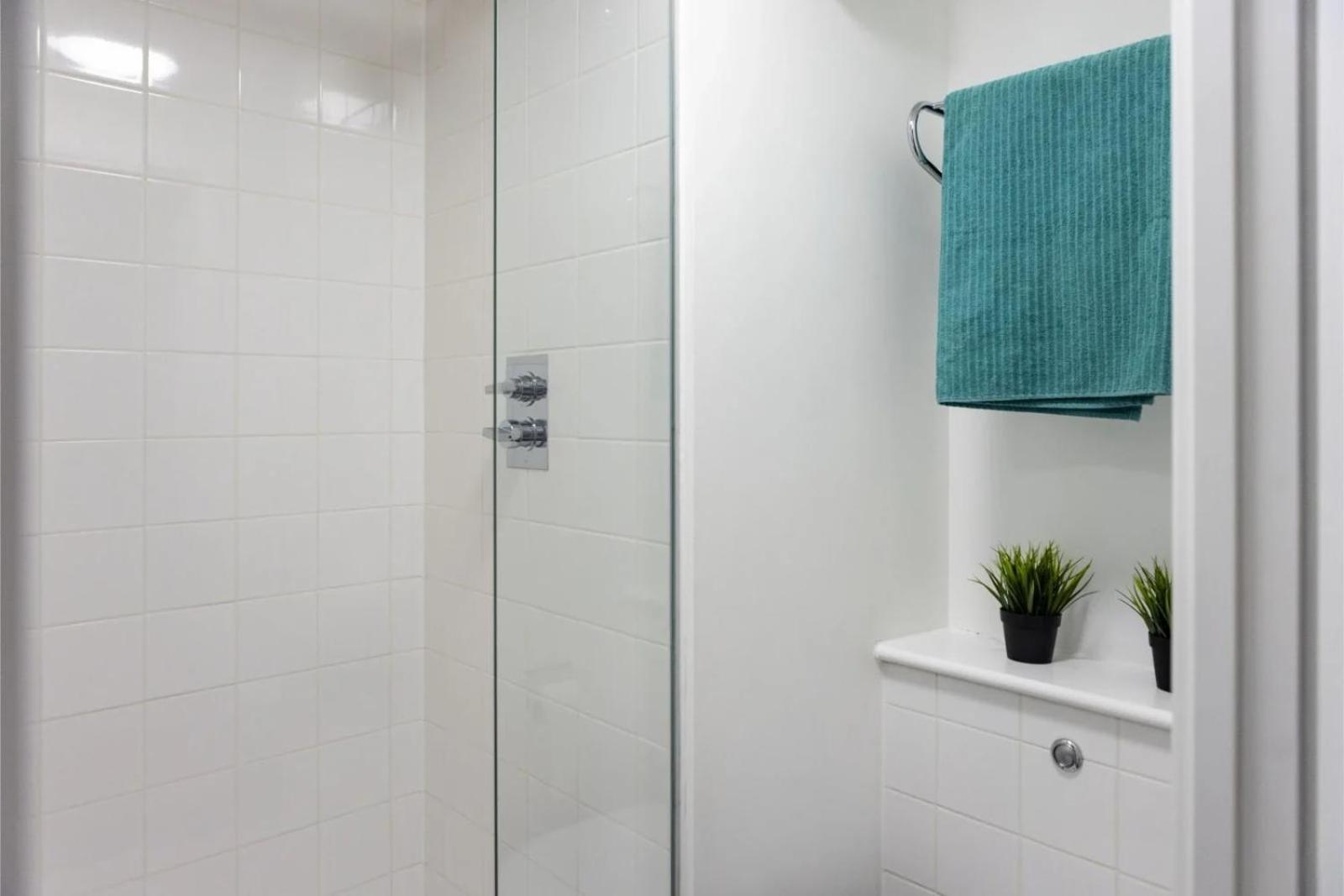 Double Room Private Bathroom