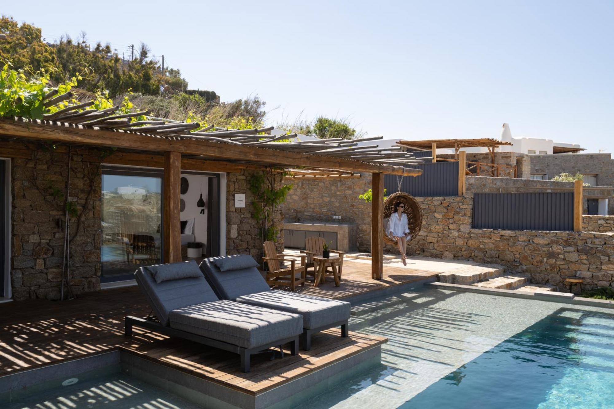 Superior Suite sharing pool Fokos