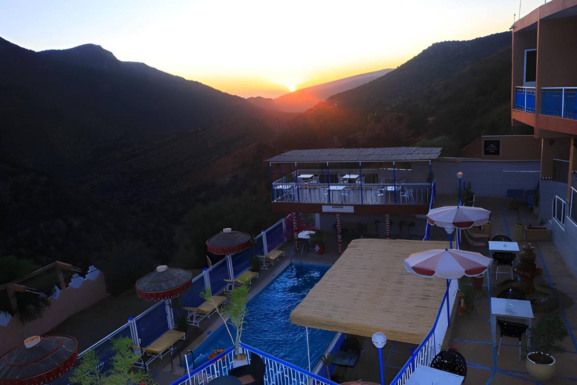 Triple Room Pool View