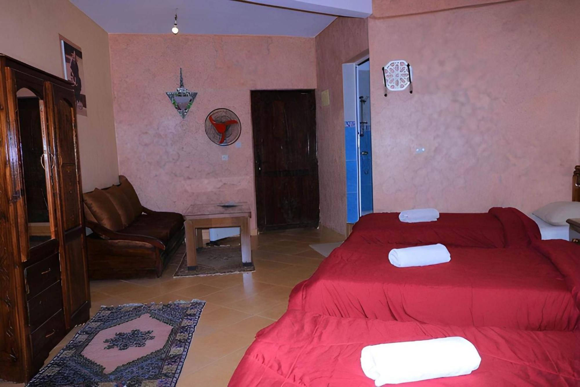 Comfort Triple Room Shower