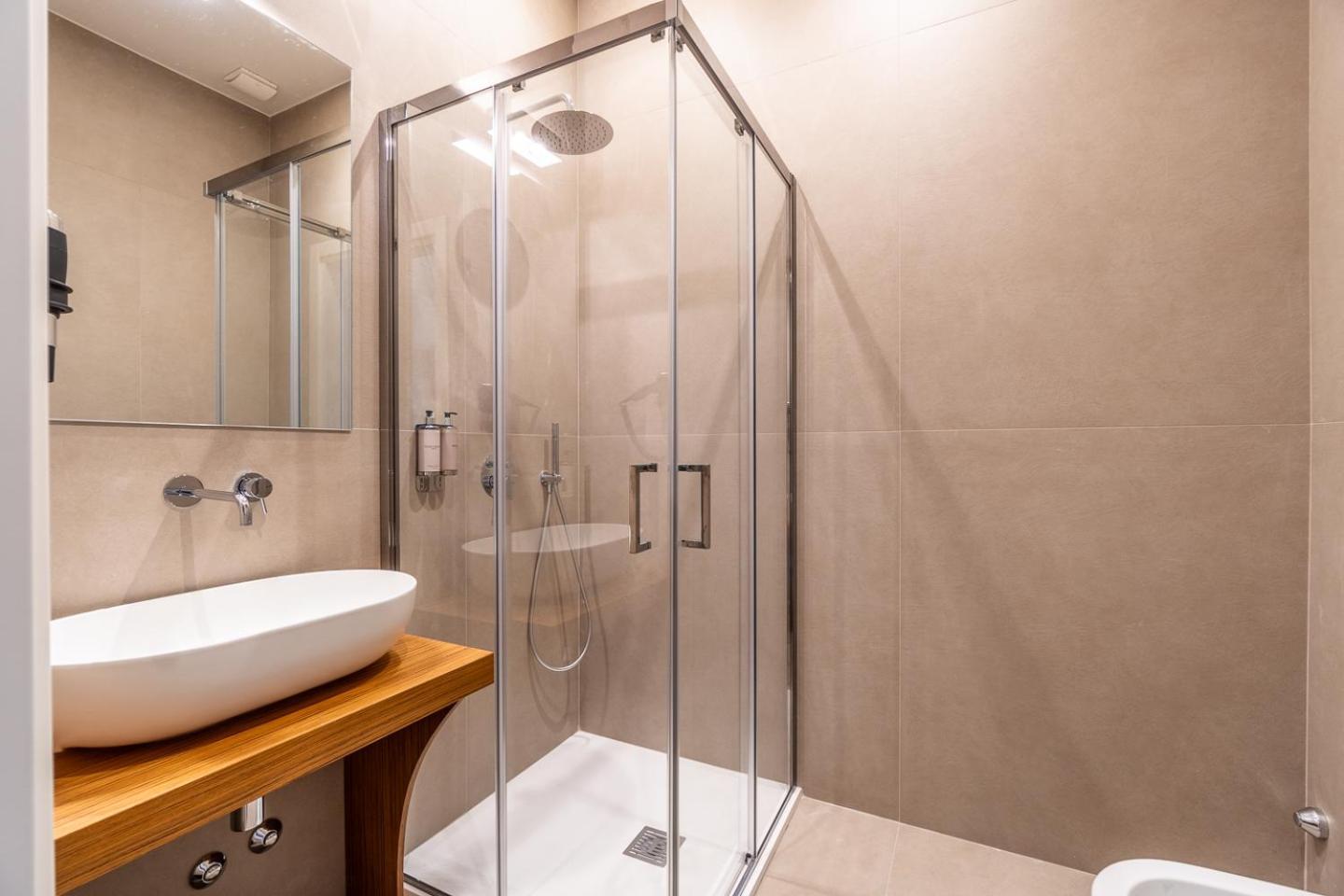 King Room Spa Bath