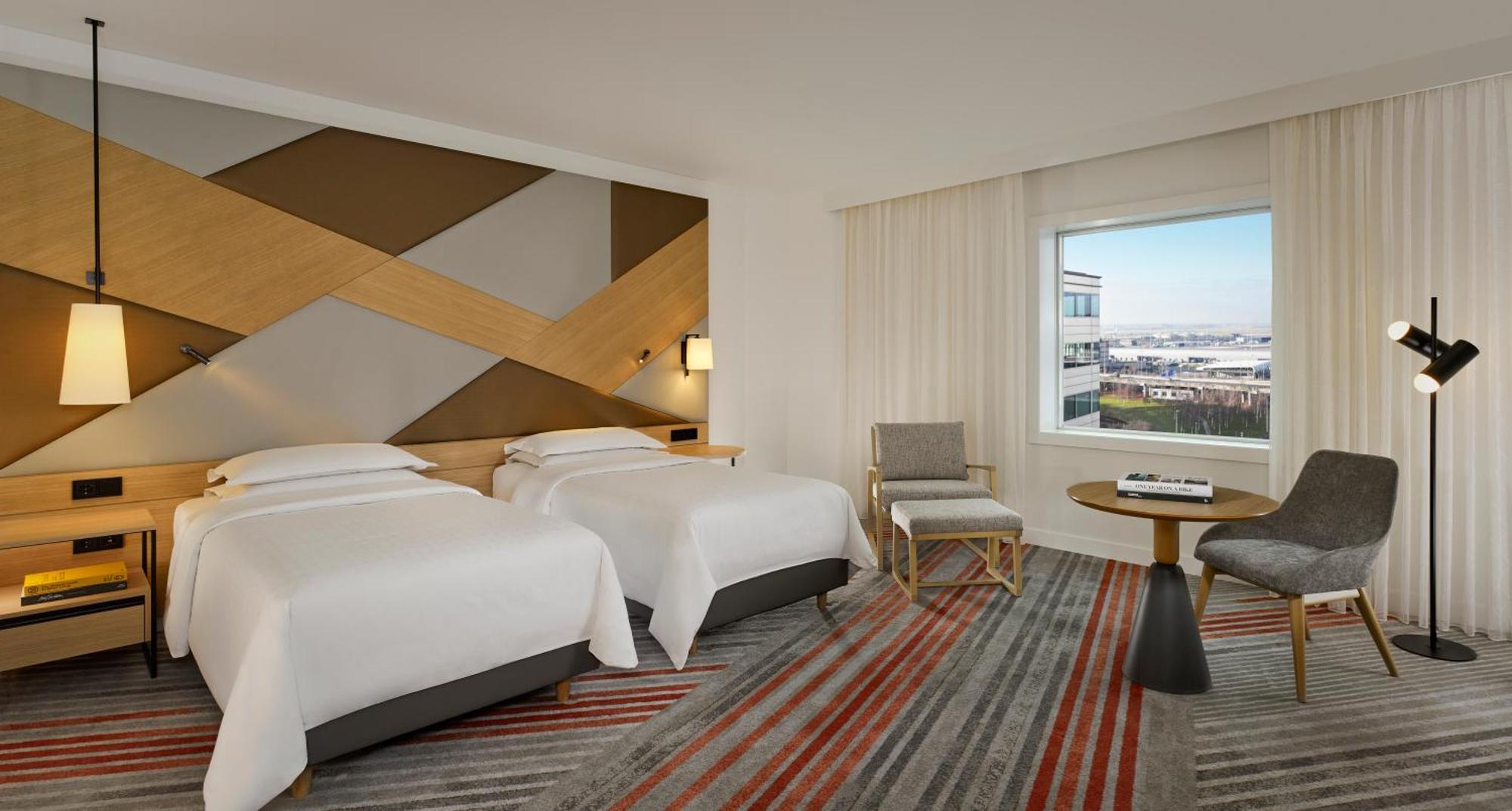 Deluxe Twin Room Two Twin Beds Airport View