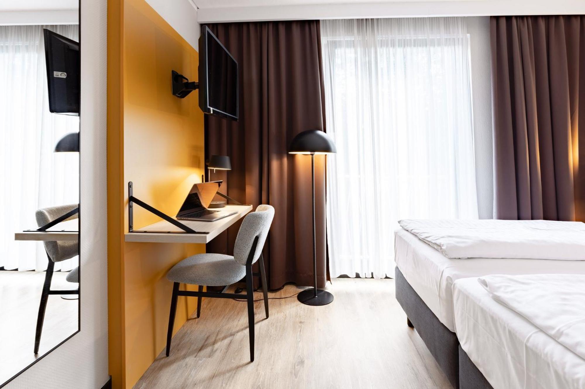 Standard Room Two Single Beds