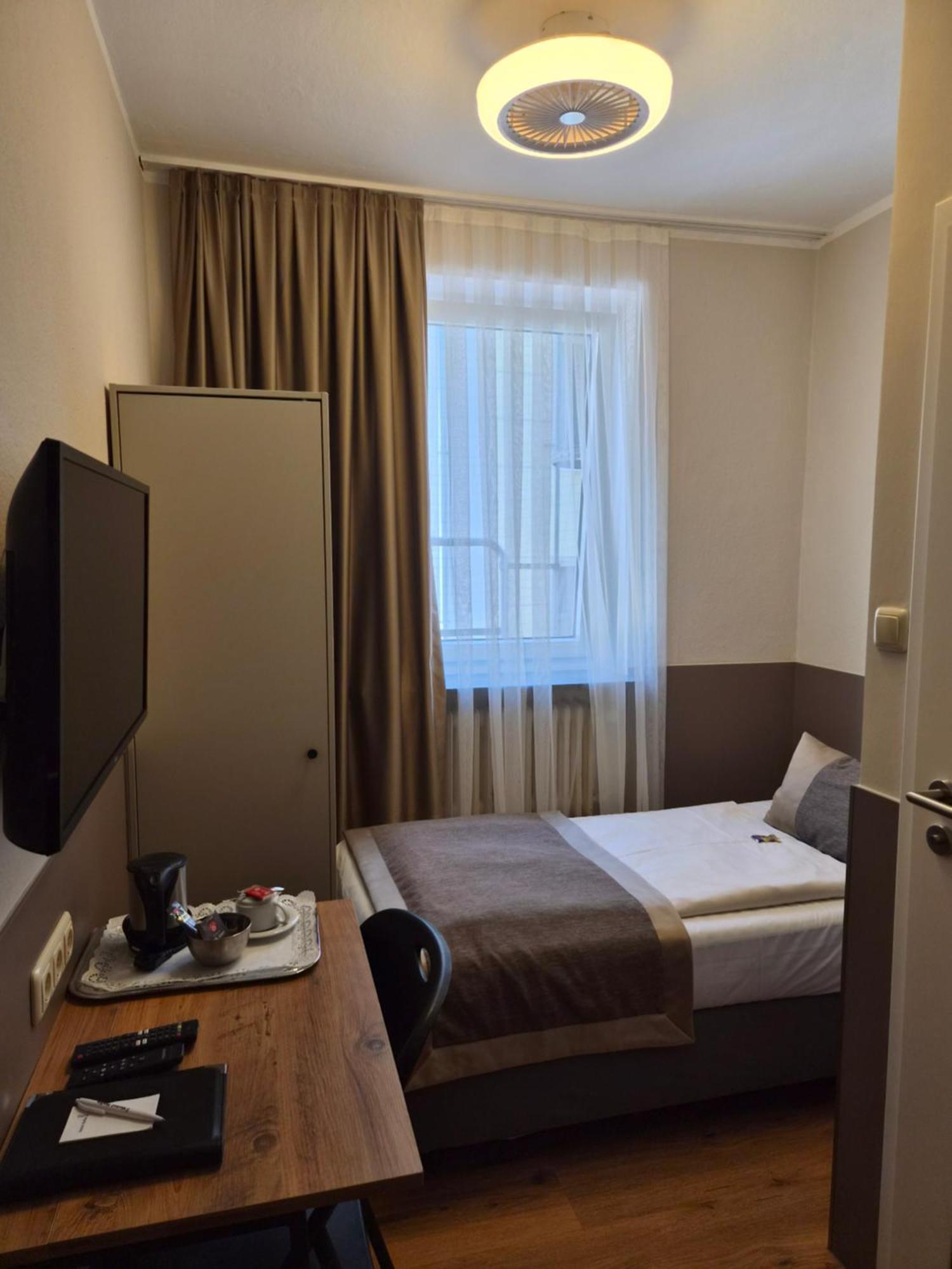 Economy Single Room