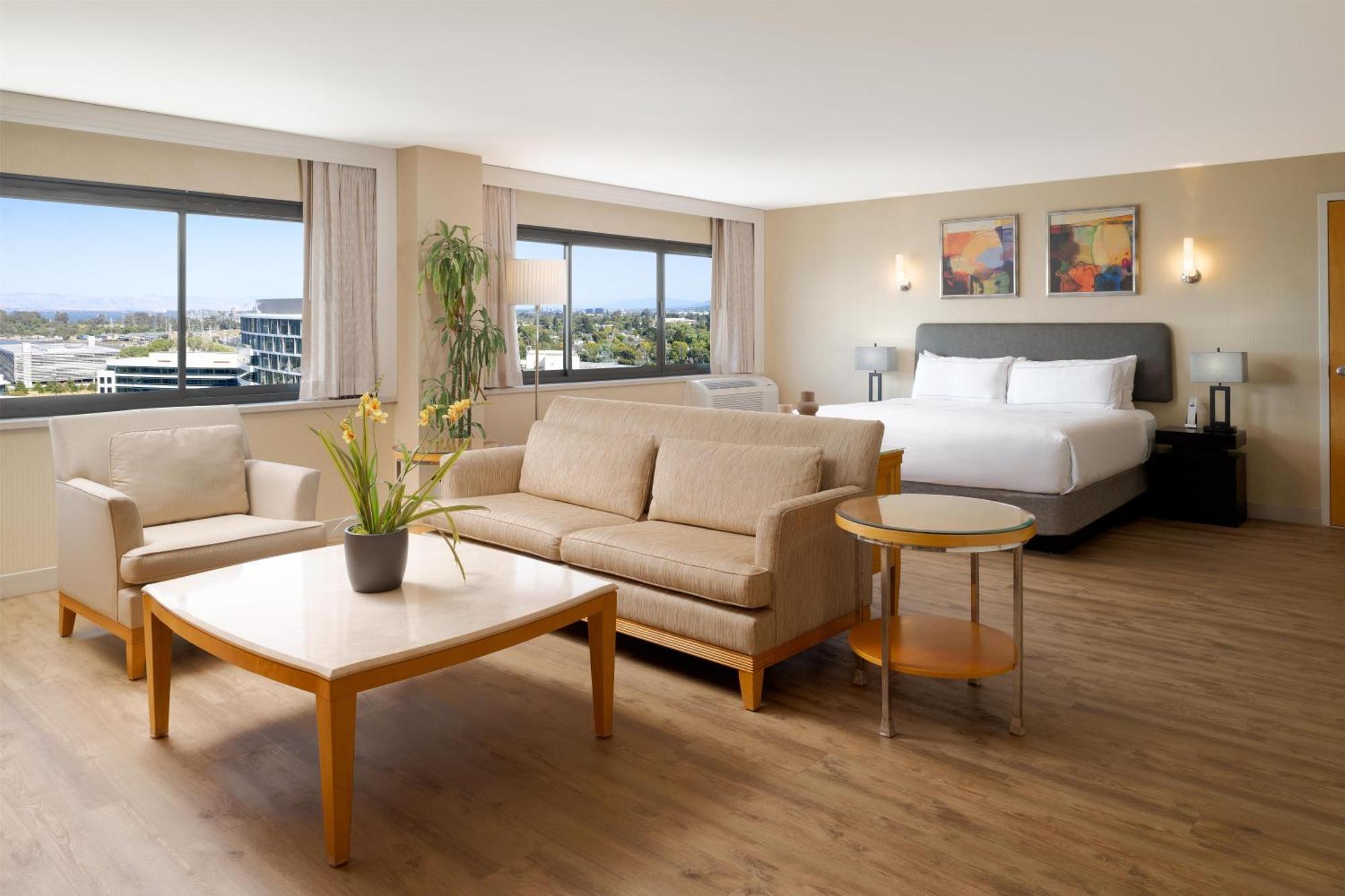 King Studio Suite