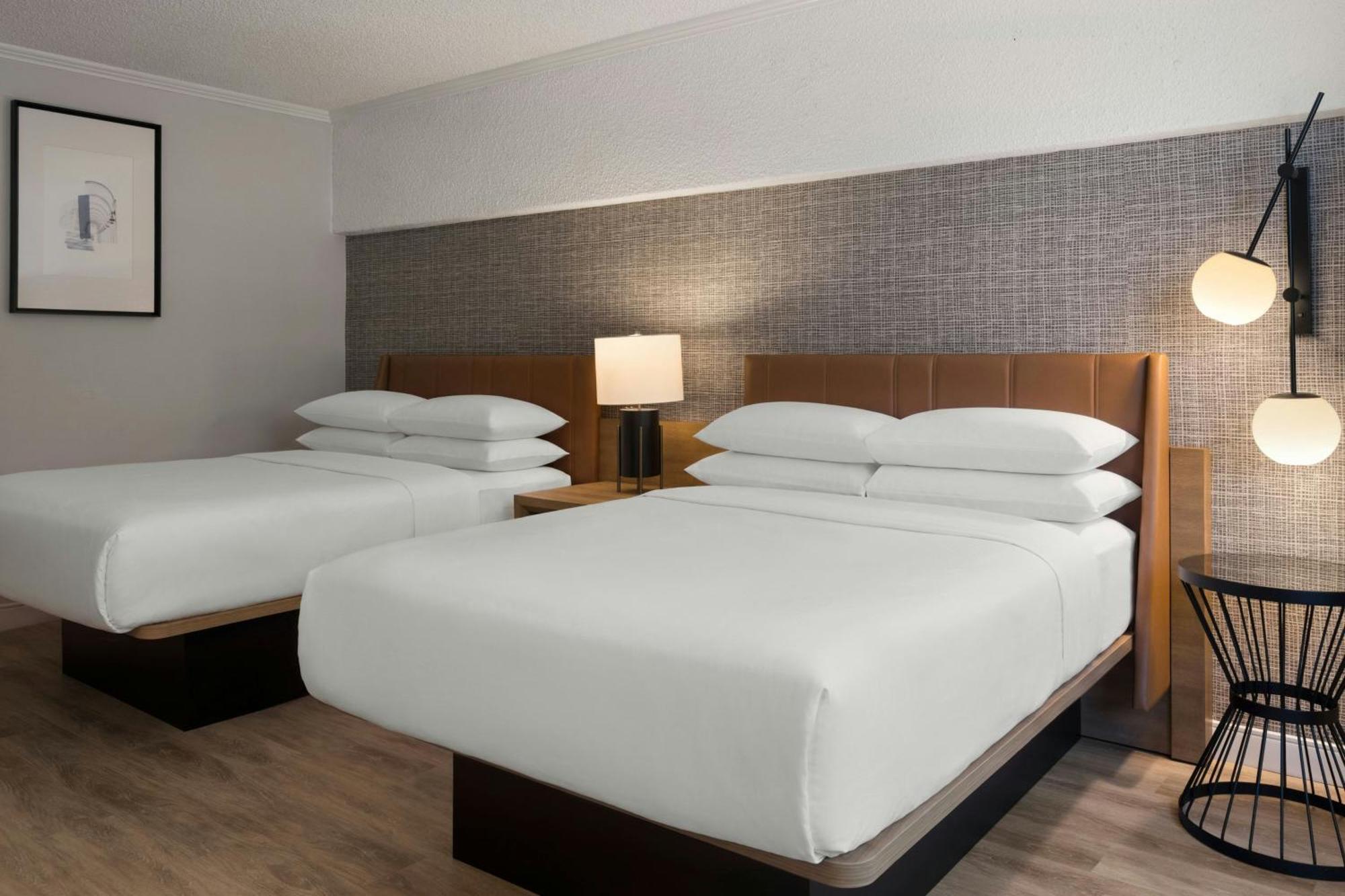 Guest room 2 Double Limited view