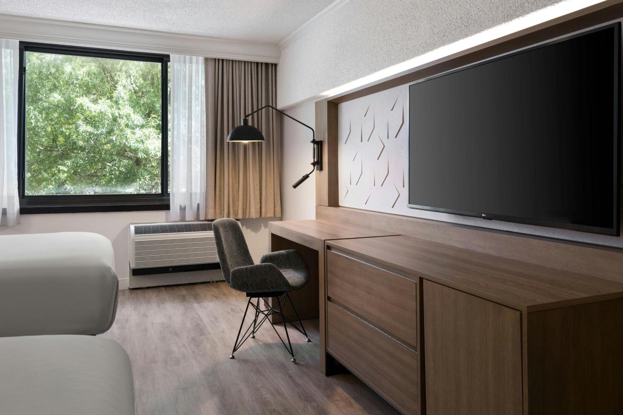Guest room 2 Double Limited view