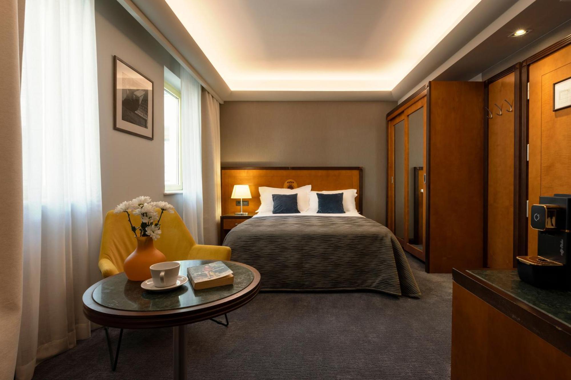 Classic Single Room