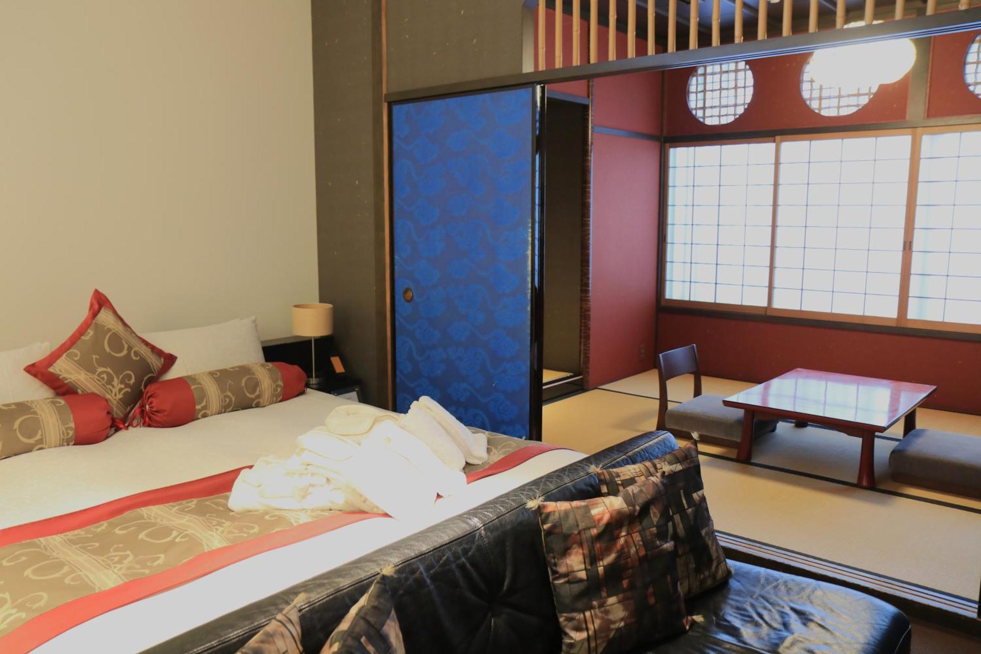 Japanese-Style Junior Suite