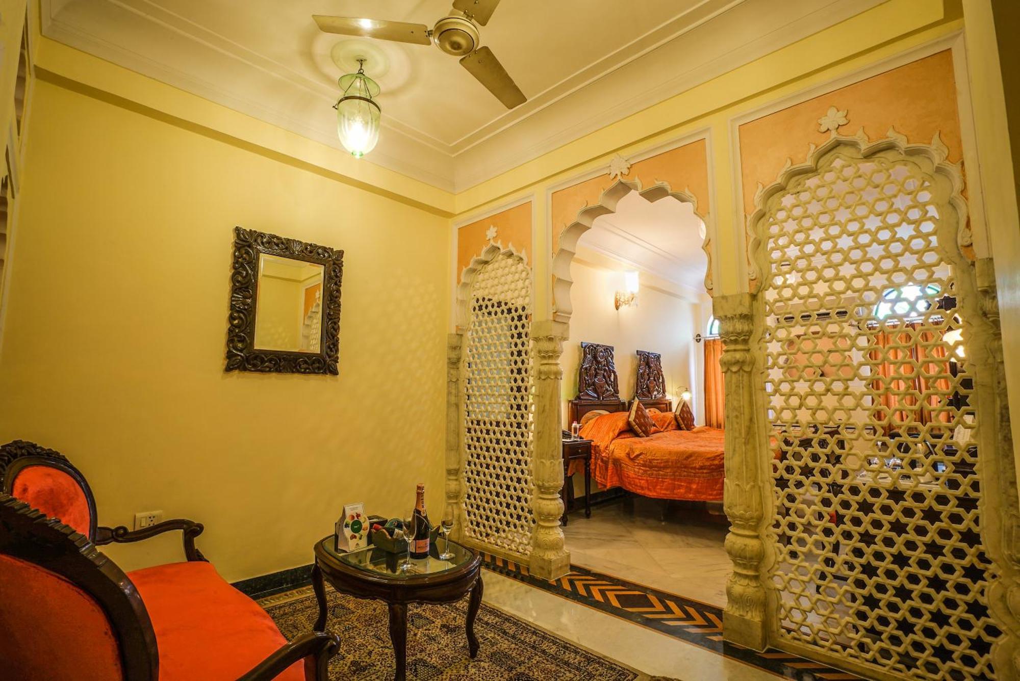 Deluxe Double Room on session of Spa on food & beverage services off On Laundry
