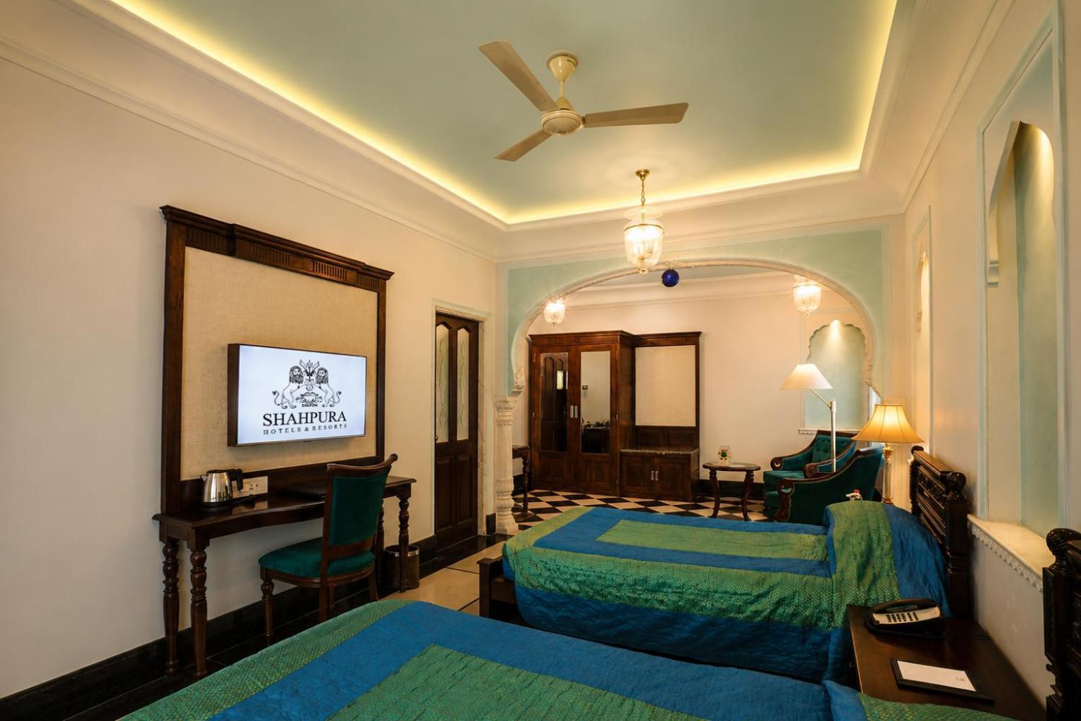 Suite on session of Spa on food & beverage services off On Laundry