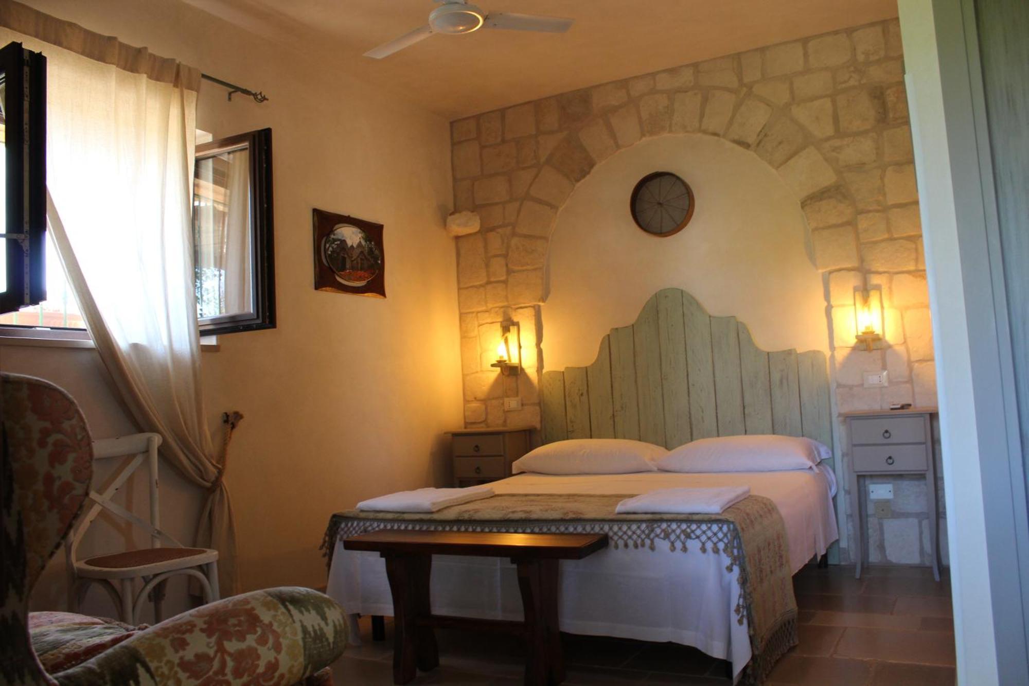 Queen Room Garden View