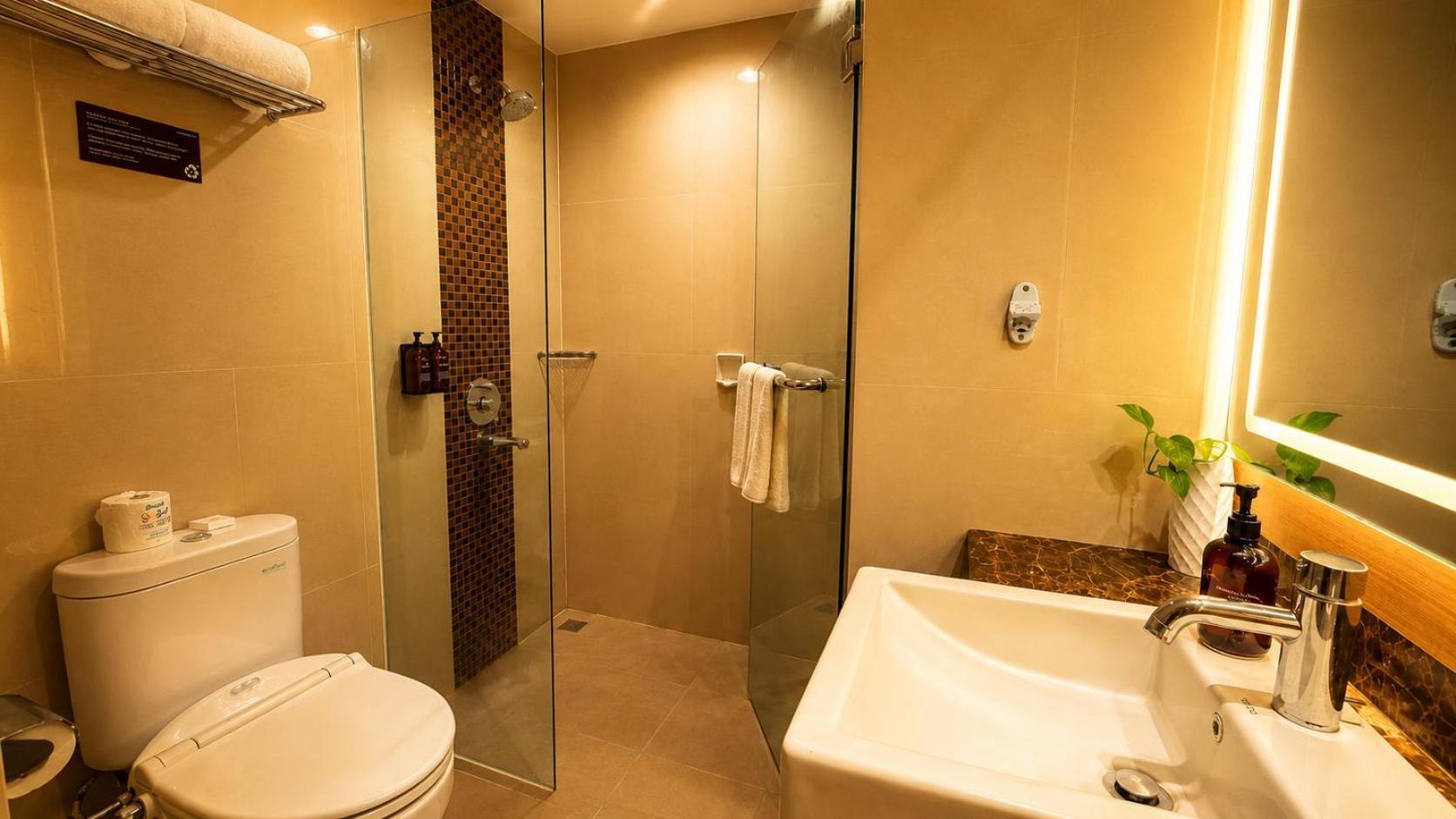 Deluxe Room Balinese Culture Beach Club Experience