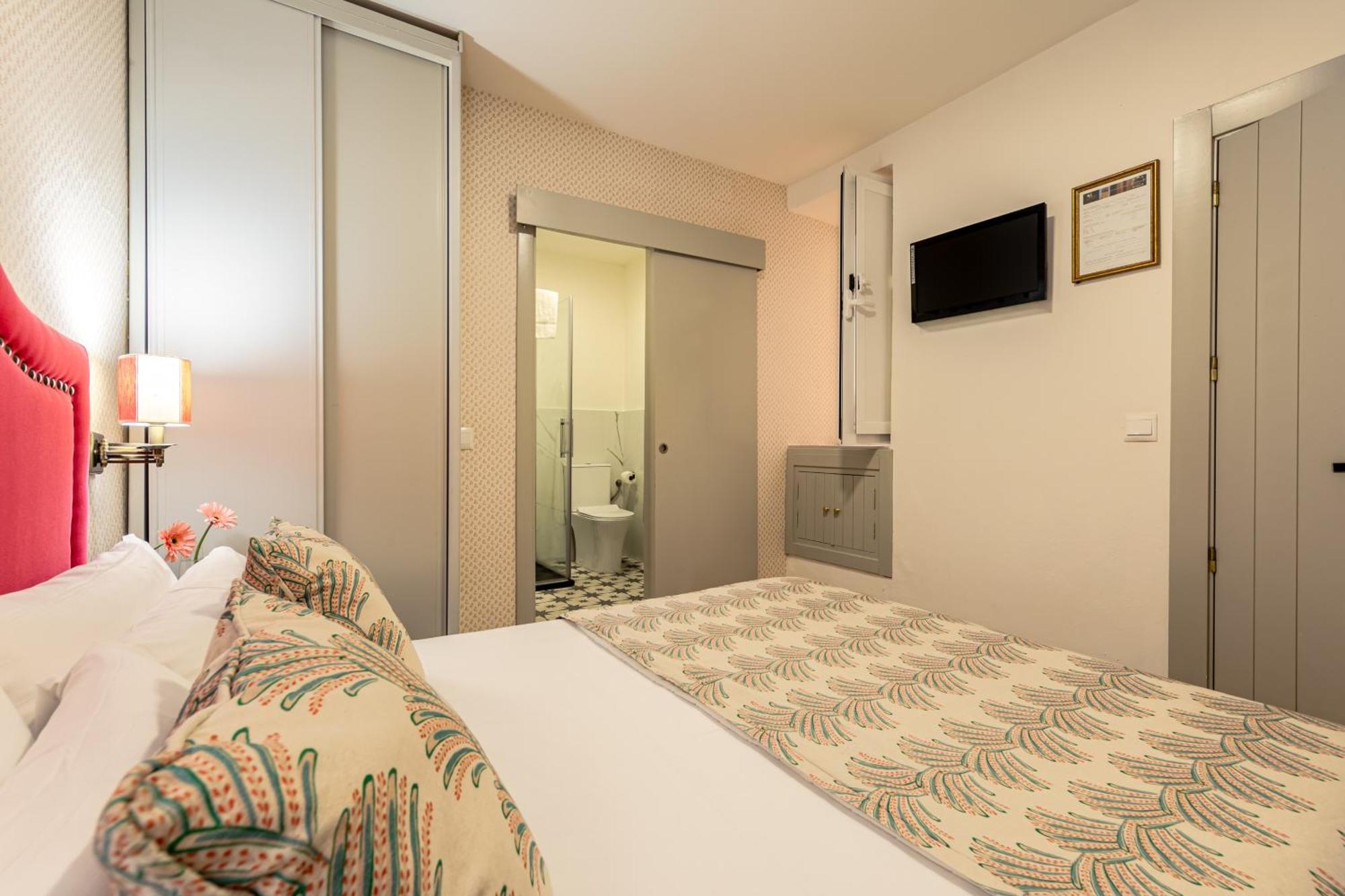 Economy Double or Twin Room