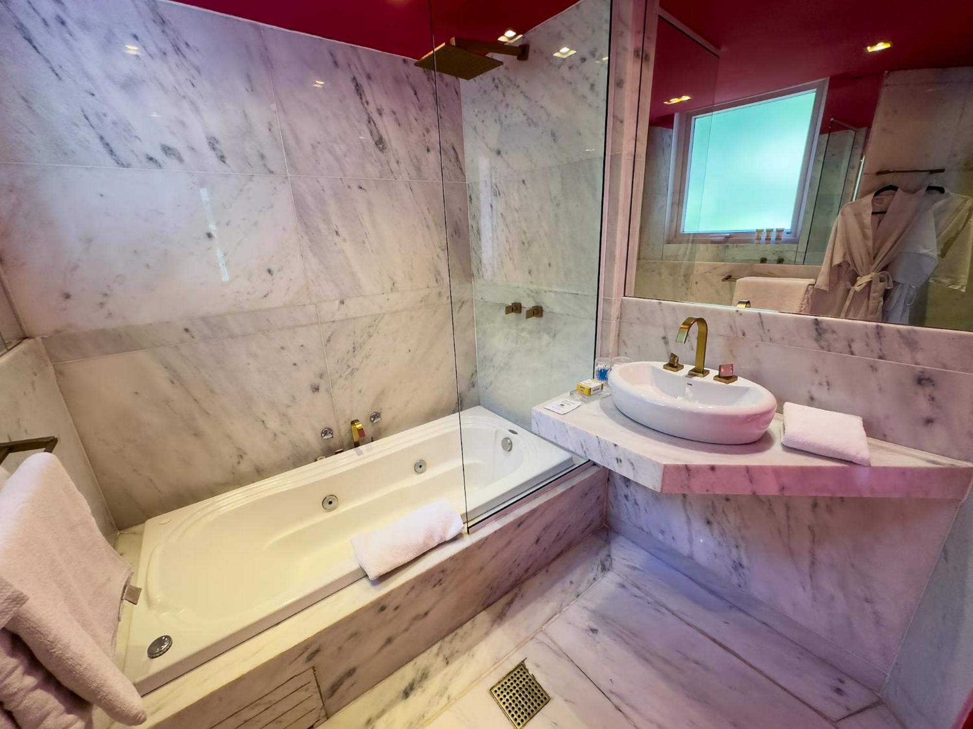 Queen Suite Sea View