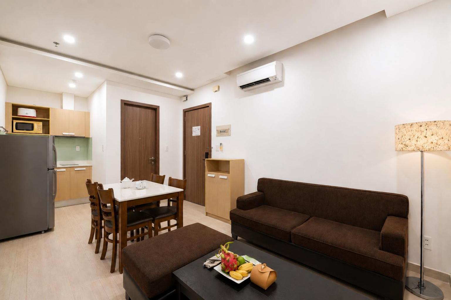DELUXE TWO-BEDROOM APARTMENT – CITY VIEW
