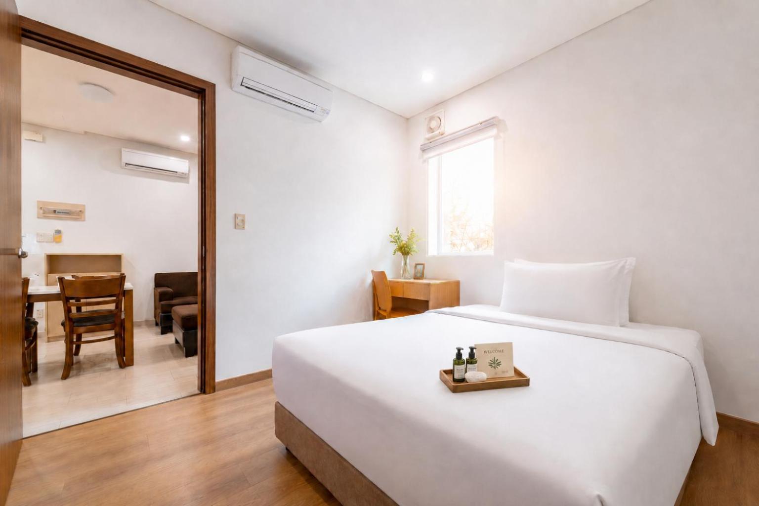 DELUXE TWO-BEDROOM APARTMENT – CITY VIEW