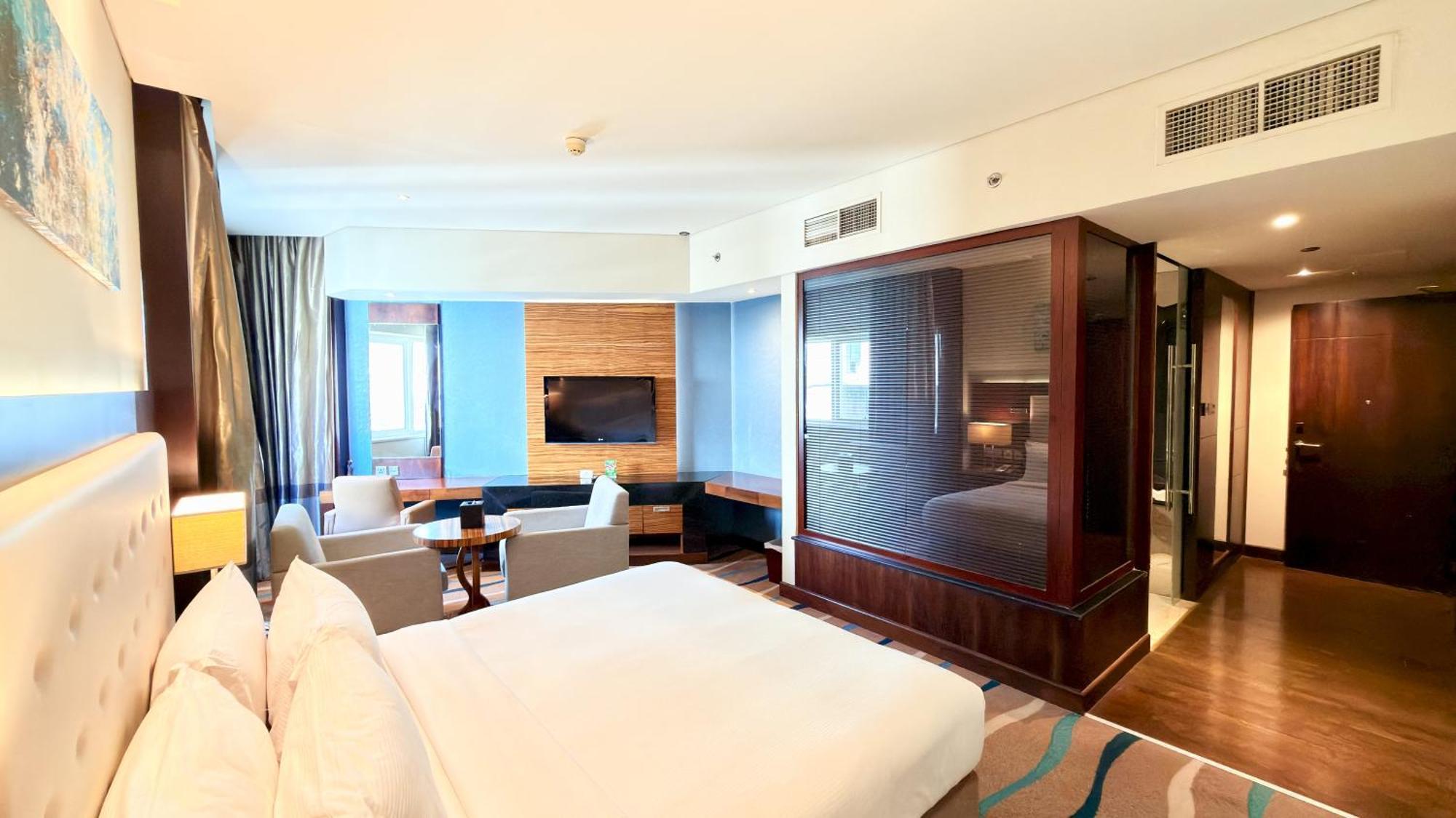 Deluxe King Room