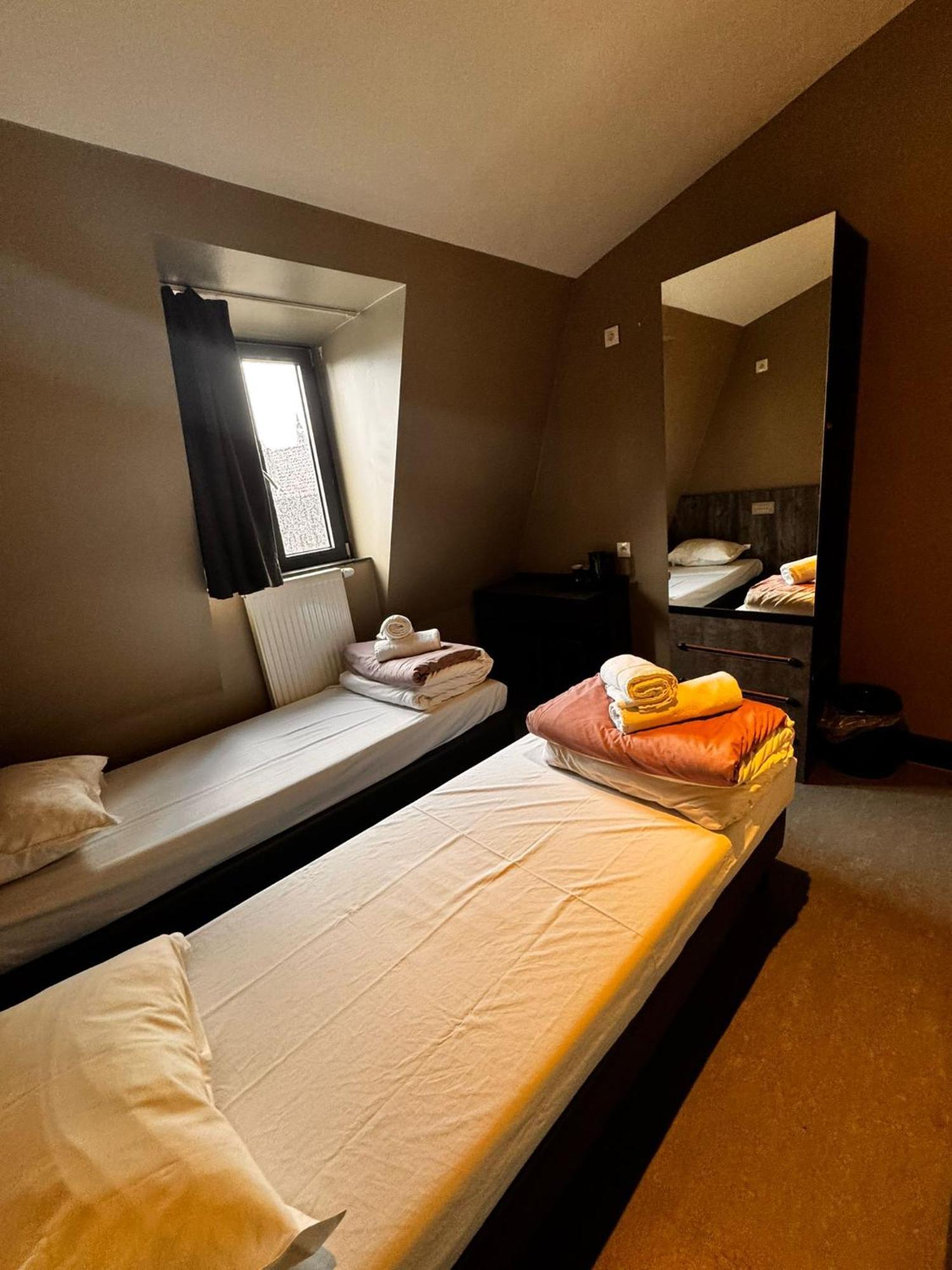 Twin Room Bathroom